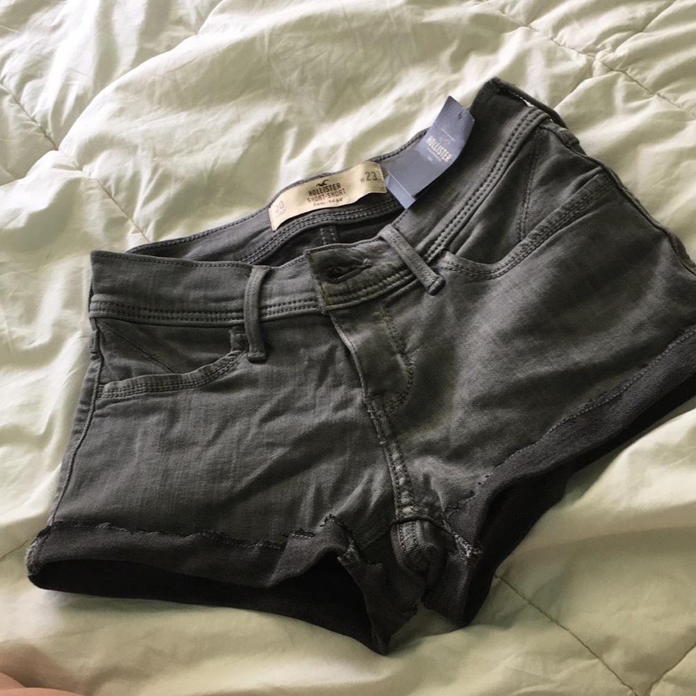 Hollister Gray shorts!!!